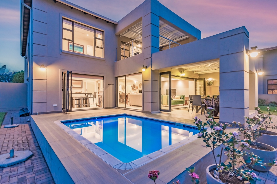 5 Bedroom Property for Sale in Club Milos Estate Free State